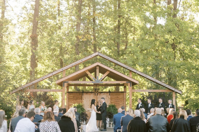 Indoor and Outdoor Wedding Venues in Niagara